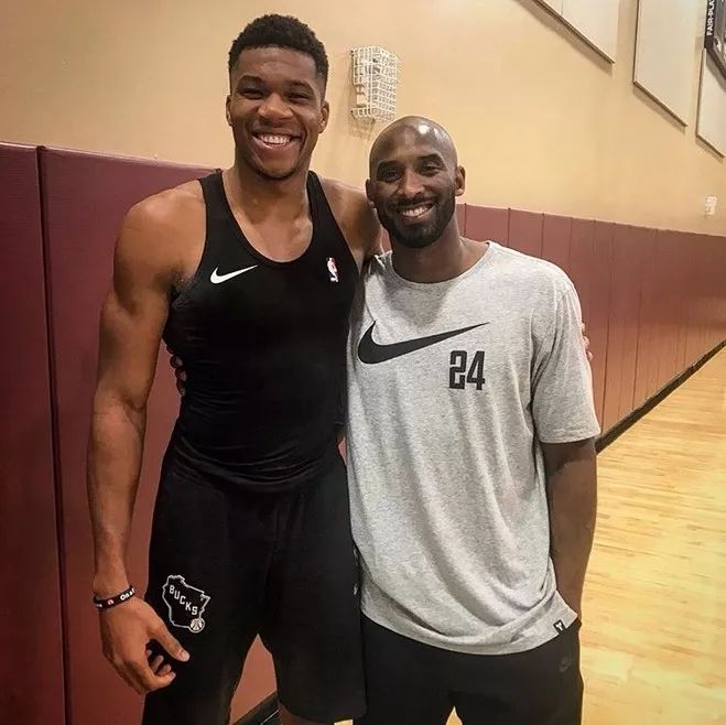 你持两对面 你持两对面